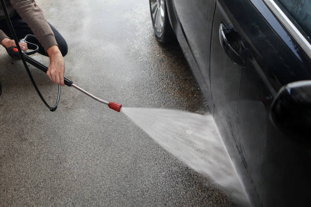 Best Sidewalk Pressure Washing  in Lake Isabella, MI